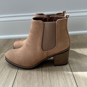 Sonoma Ankle Booties Size 6.5